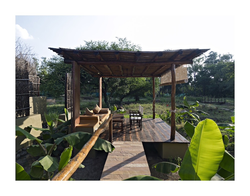 JEHAN NUMA RETREAT CLUB AND SPA 35/38