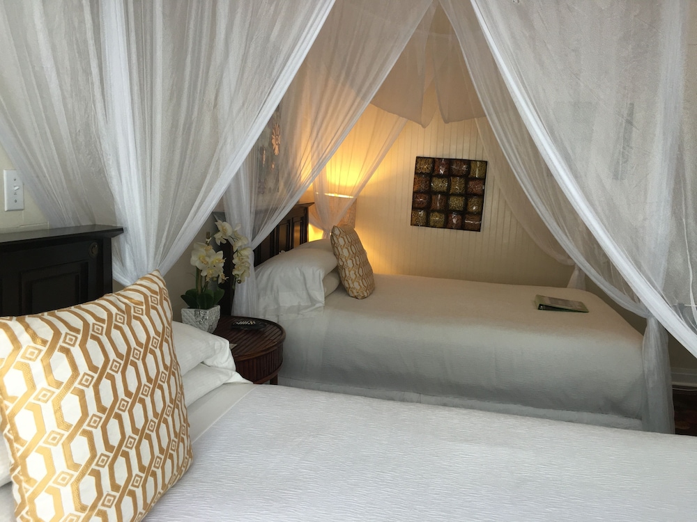 Avalon Bed & Breakfast 4/55
