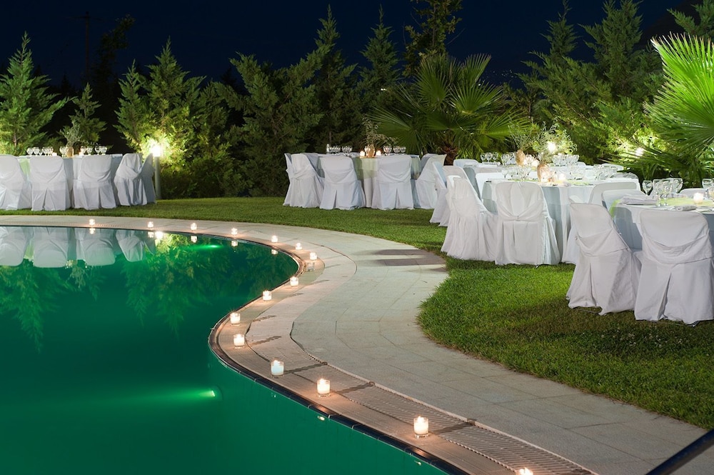Parnis Palace Hotel Suites 21/25