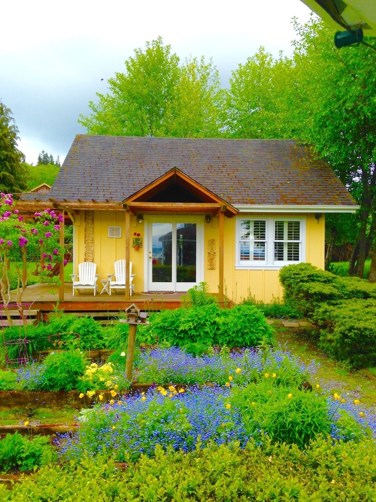 Country Cottage of Langley 61/67
