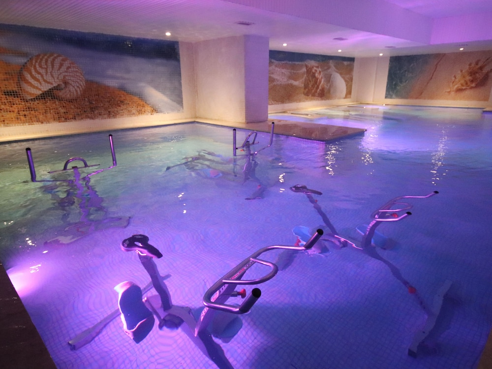 New Hotel Piscine Spa & Wellness Center 26/52