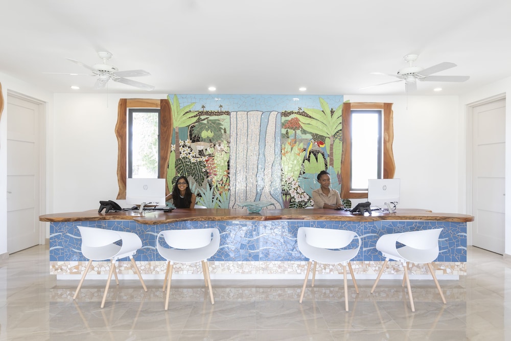 Beach View Hotel 35/50