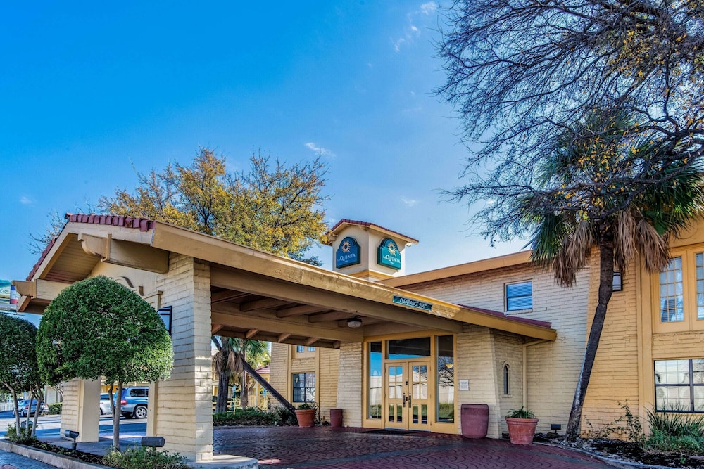 La Quinta Inn By Wyndham IH-10 West San Antonio TX 5/52