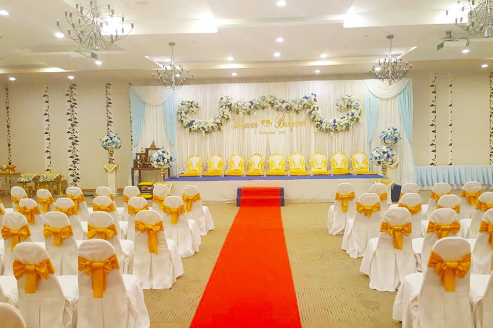Prachuap Grand Hotel 32/43