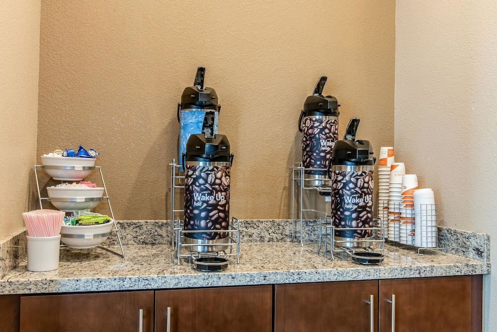Comfort Suites Rensselaer Near Fair Oaks 19/42