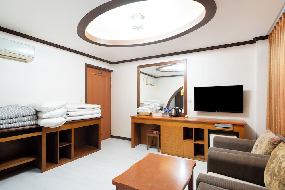 Gaeul Hotel 34/44