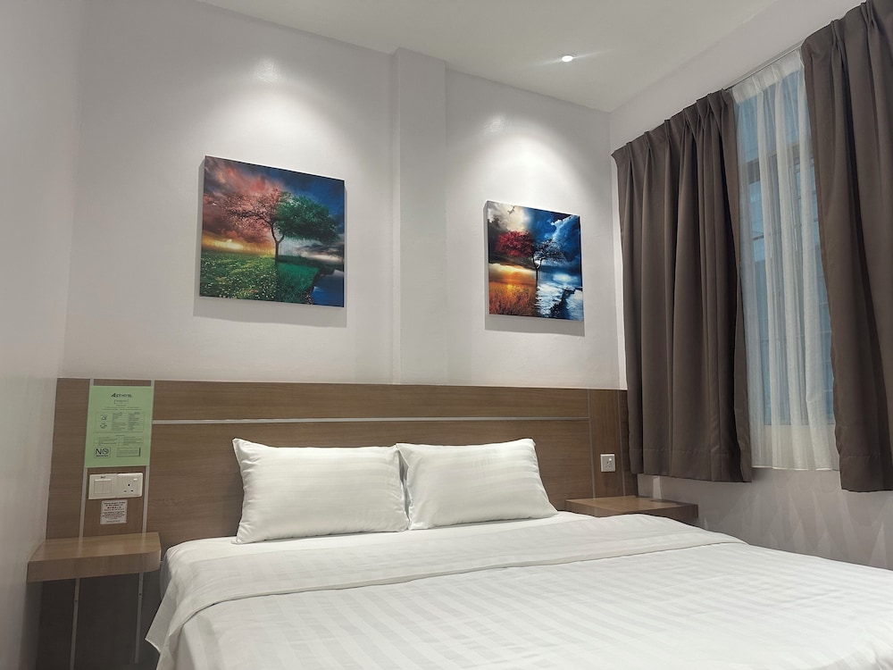 Ast Hotel 16/56