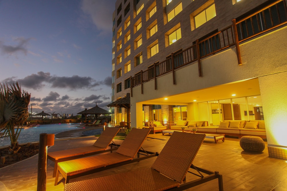 Gran Mareiro Hotel 12/74