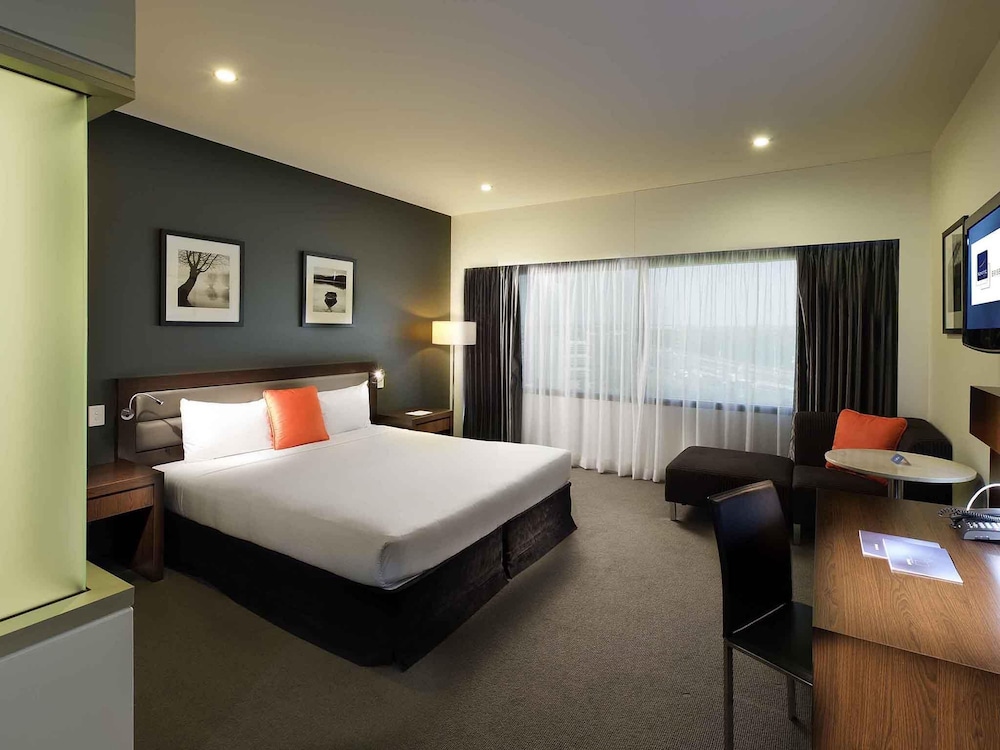 NOVOTEL BRISBANE AIRPORT 18/50