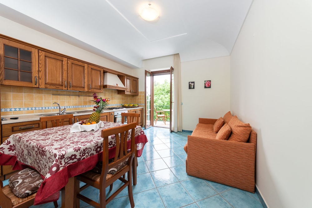 Hotel La Capannina 44/63