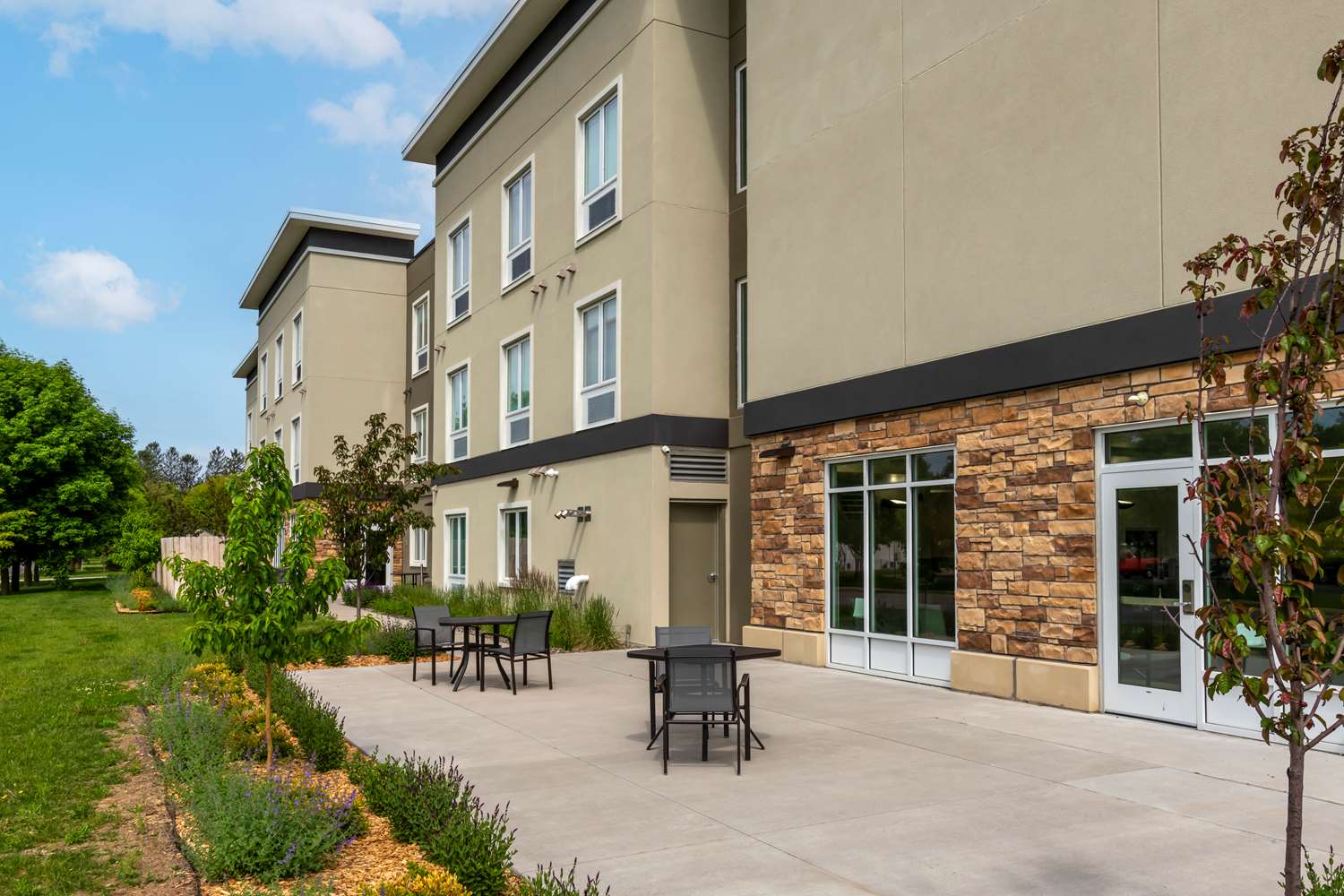 Best Western Plus Isanti 6/41