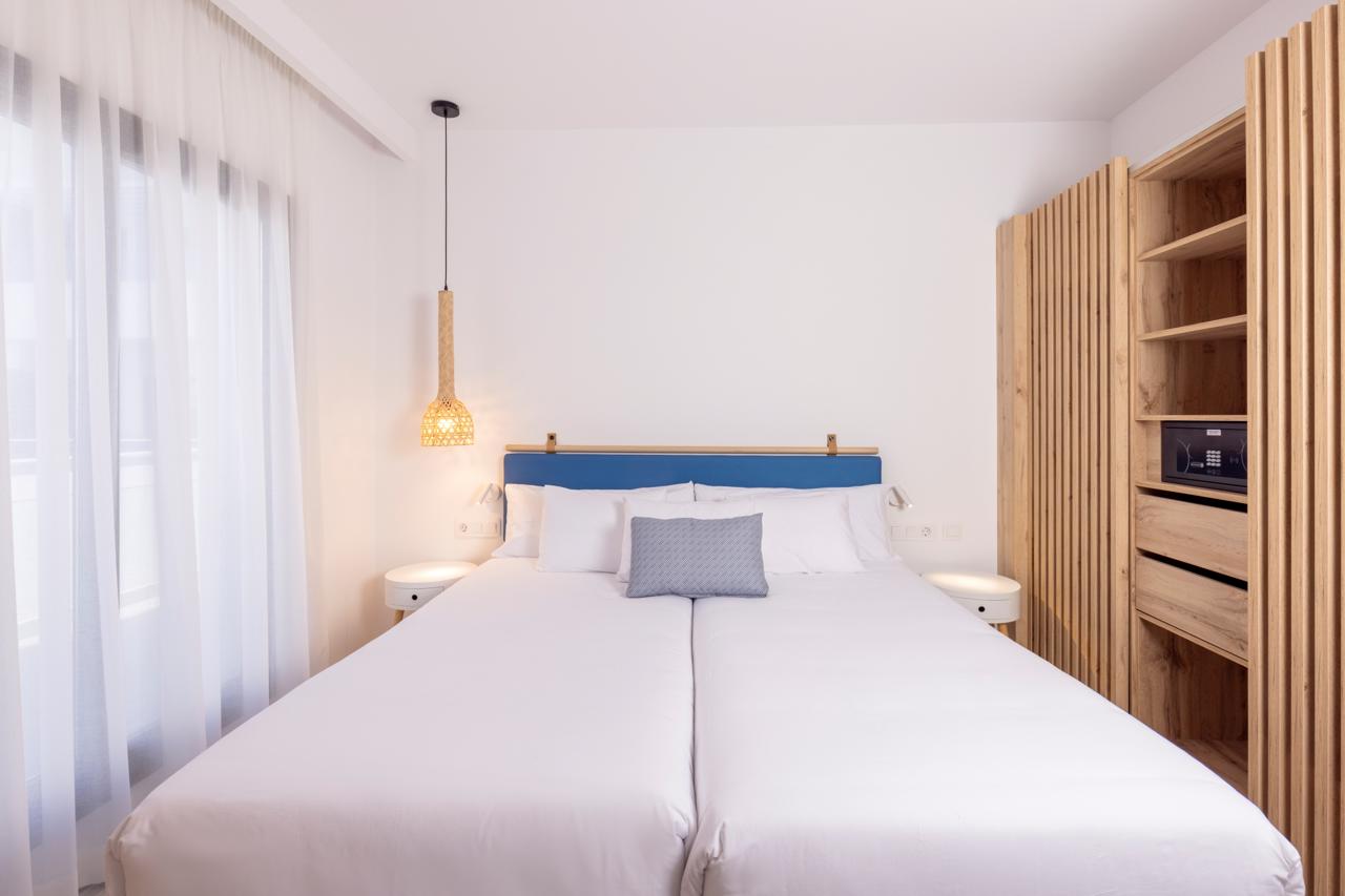 Esmeralda Cotillo Homes by LIVVO 30/79