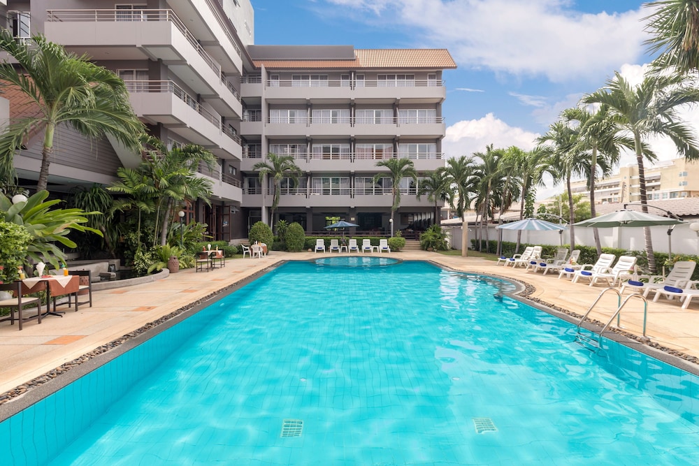 THE HOLIDAY RESORT PATTAYA 25/28