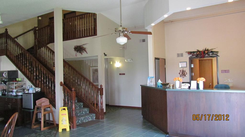 Travelers Lodge & Suites 3/12