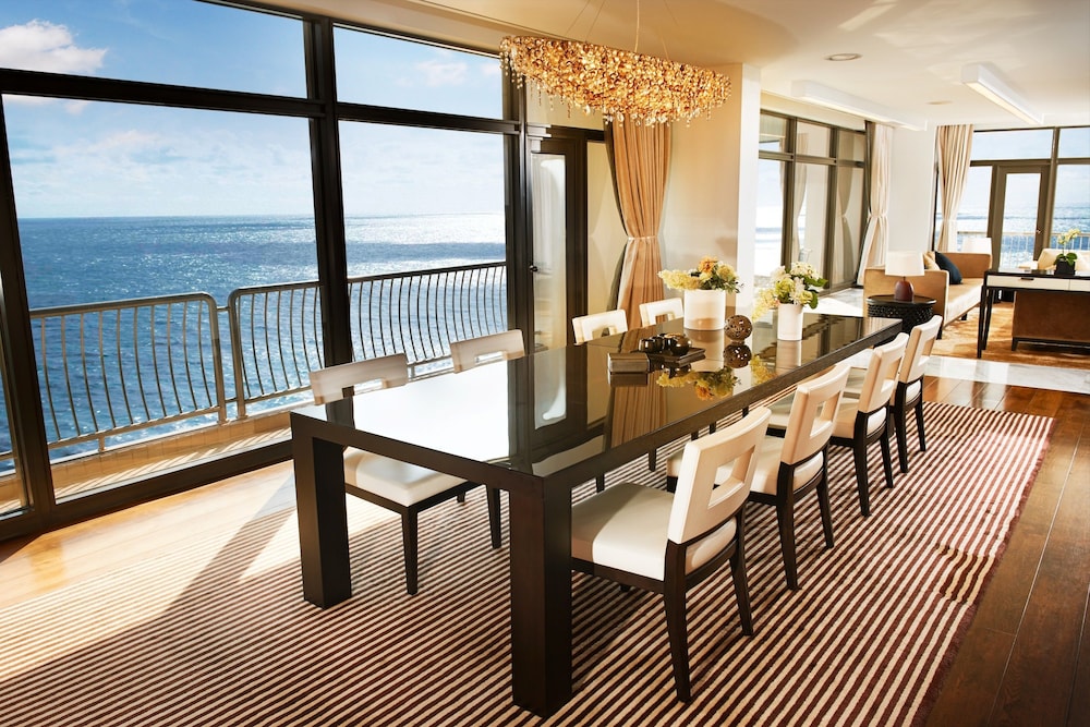 Paradise Hotel Busan 59/75