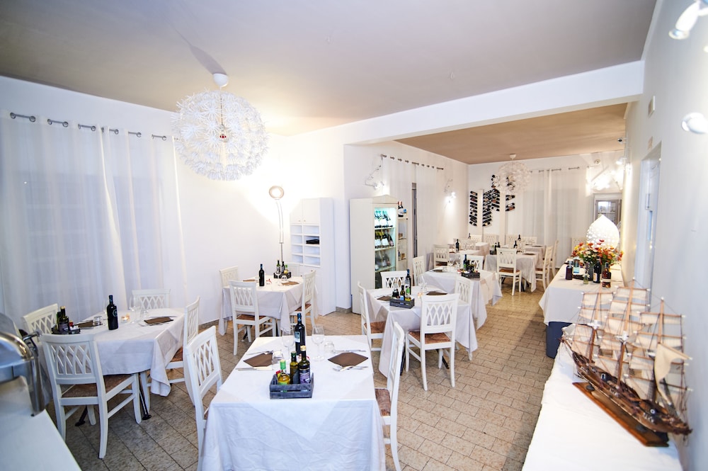 Cico Boutique Hotel 46/64
