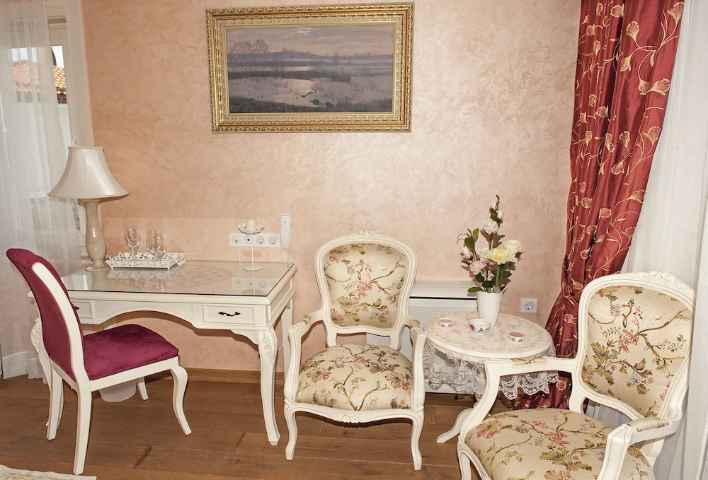 Swan Lake Boutique Hotel - Adults Only 42/67