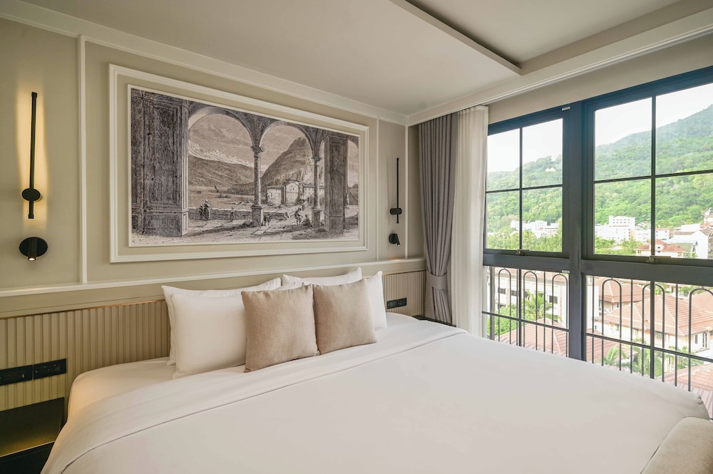 Chateau Du Village Patong 23/65