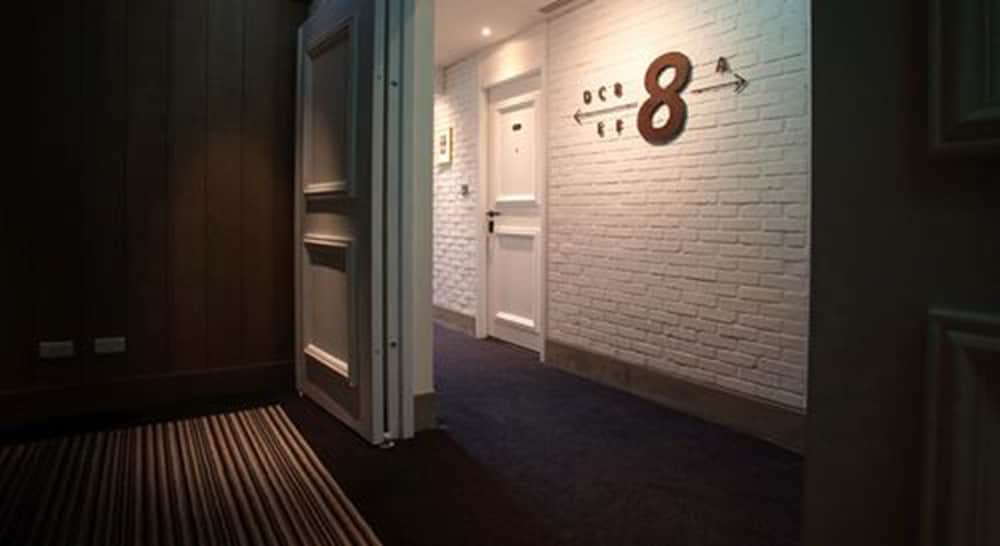 Check Inn Hotel 4/70