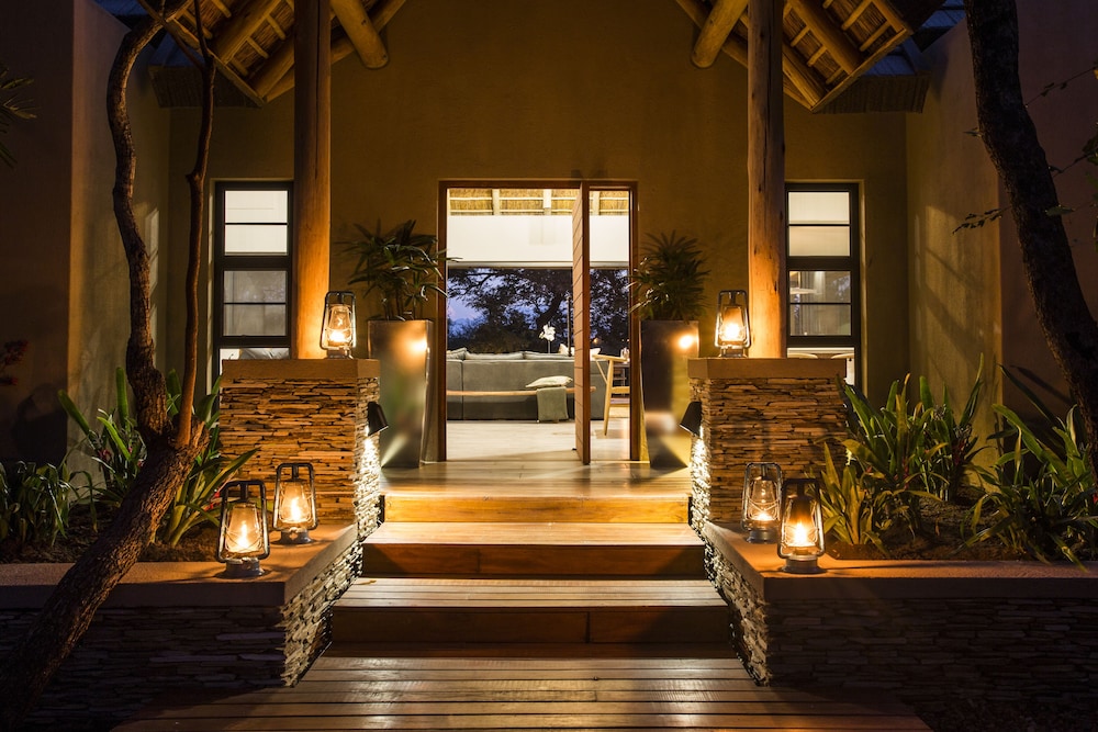Bushwillow Private Villa [VR] 22/28
