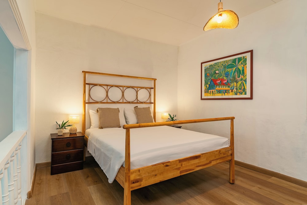 Beau Vallon Bungalows 14/50