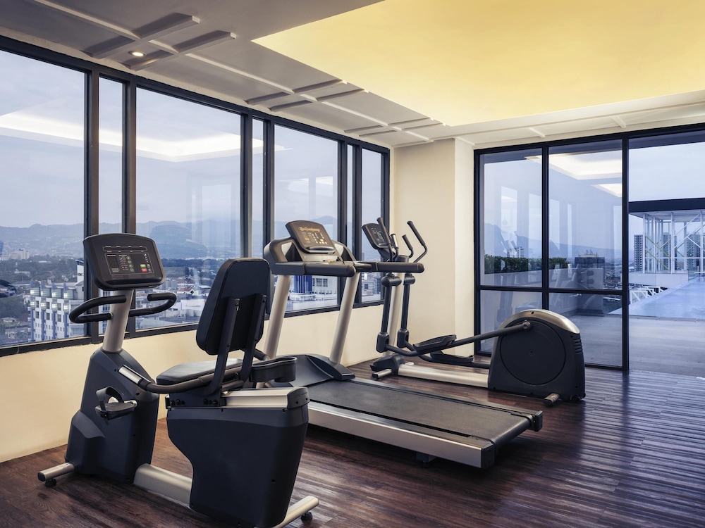 MERCURE BANDUNG CITY CENTRE 43/75