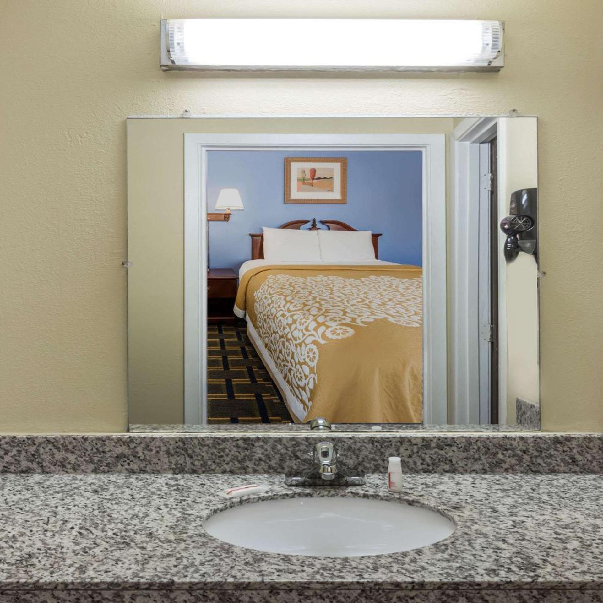 Days Inn by Wyndham Plymouth 22/25