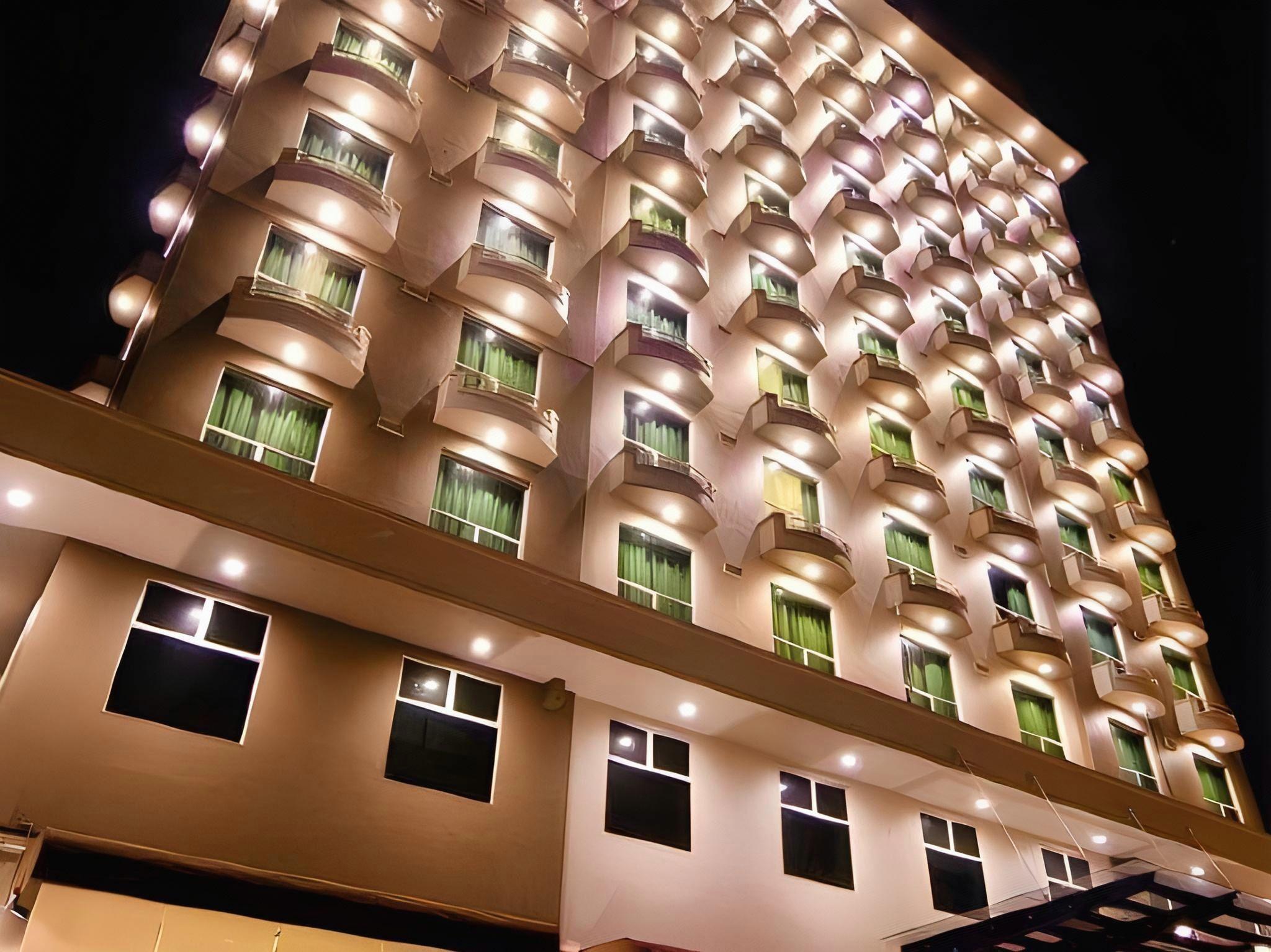 LA Hotel Tawau 3/24