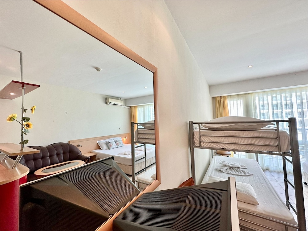Planeta Hotel and Aquapark 26/50