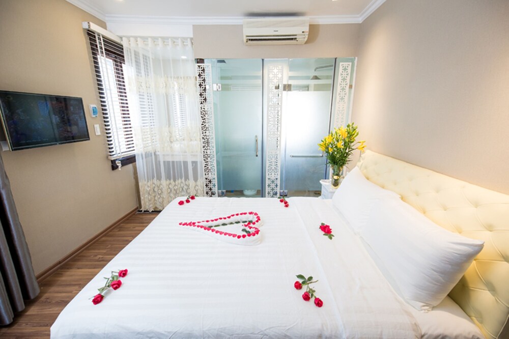 Little Hanoi Deluxe Hotel 19/55