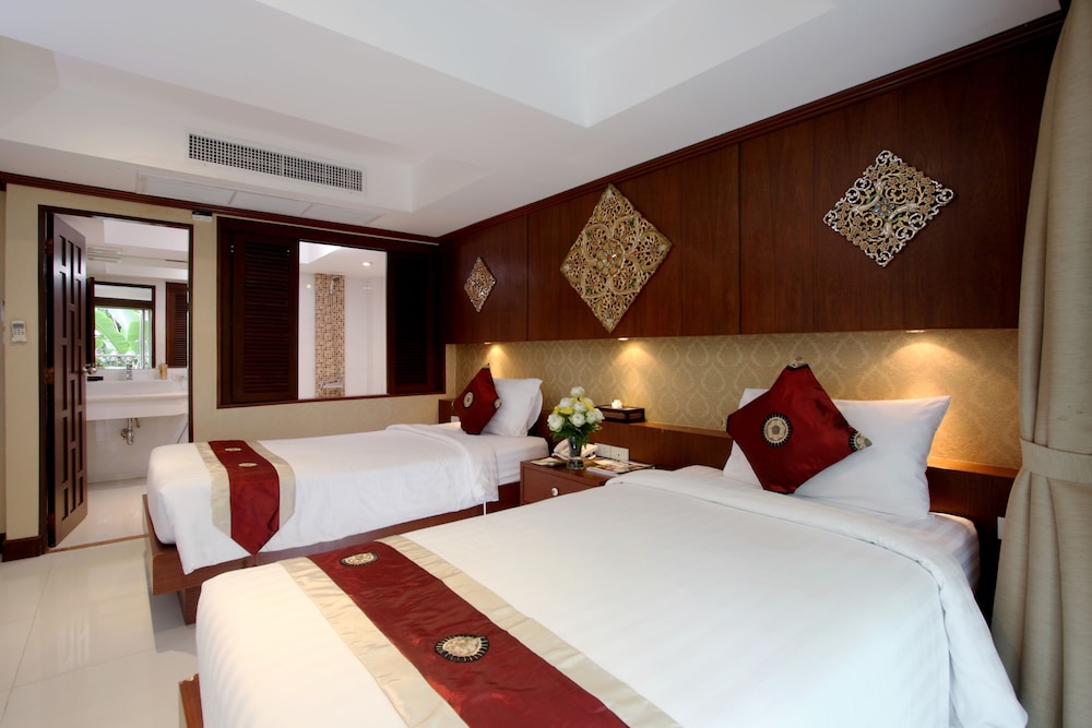 Rayaburi Hotel Patong 16/52