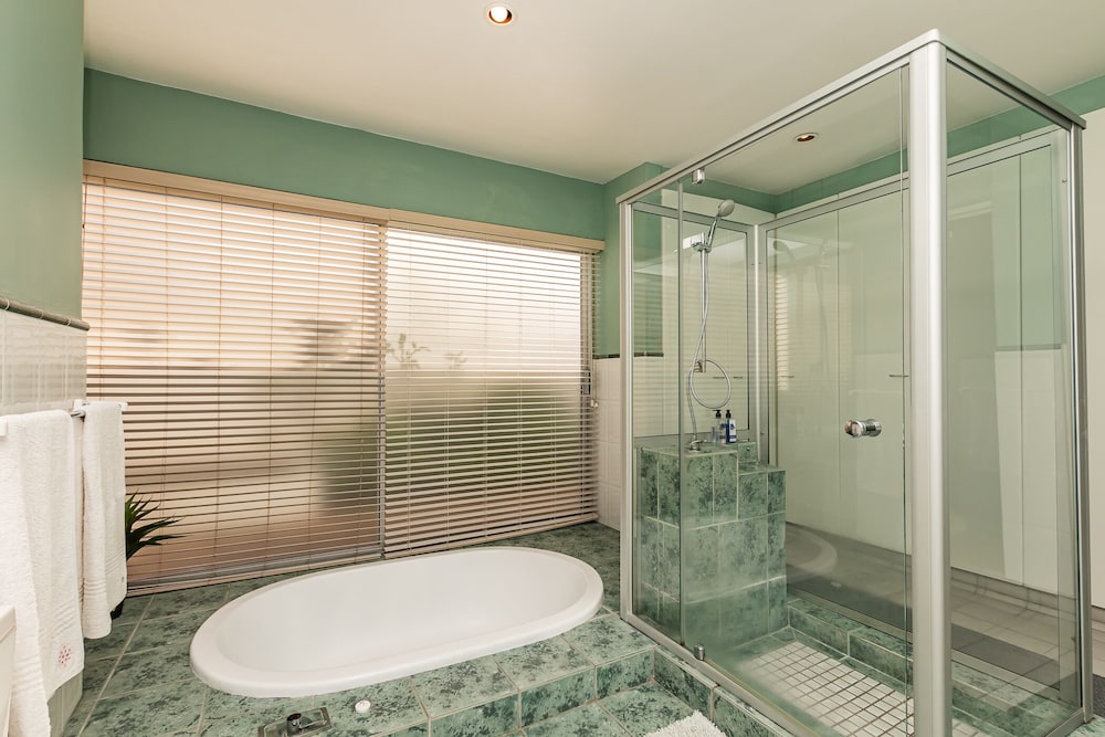 Admiralty B&B 47/50
