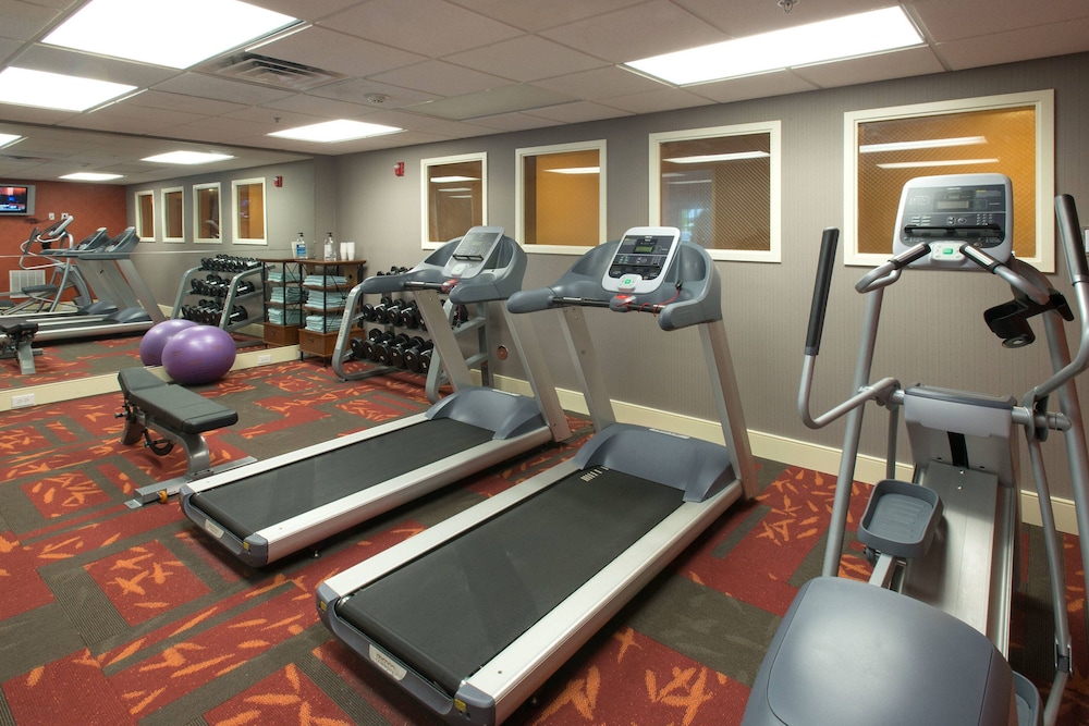 Residence Inn by Marriott Fayetteville Cross Creek 12/36