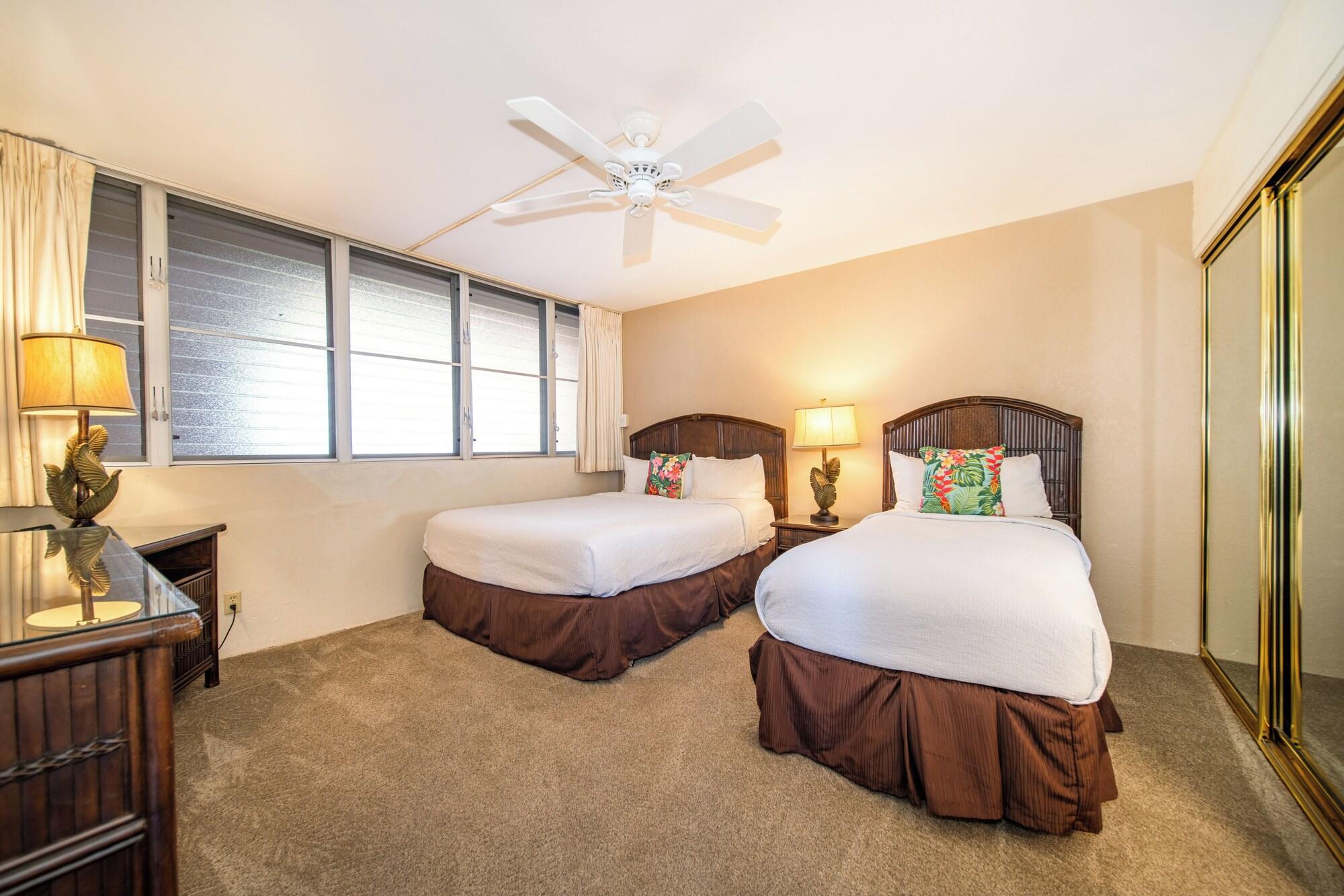 2 Bedrooms, Condo, Ocean Front