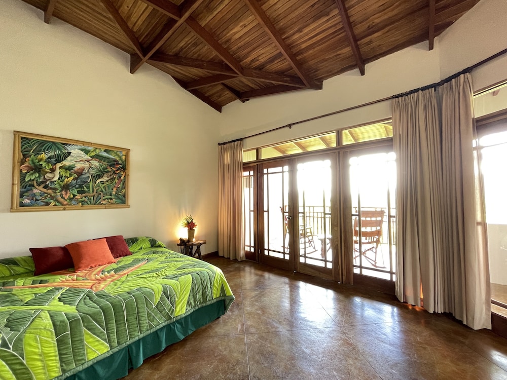Lost Iguana Resort and Spa 16/71