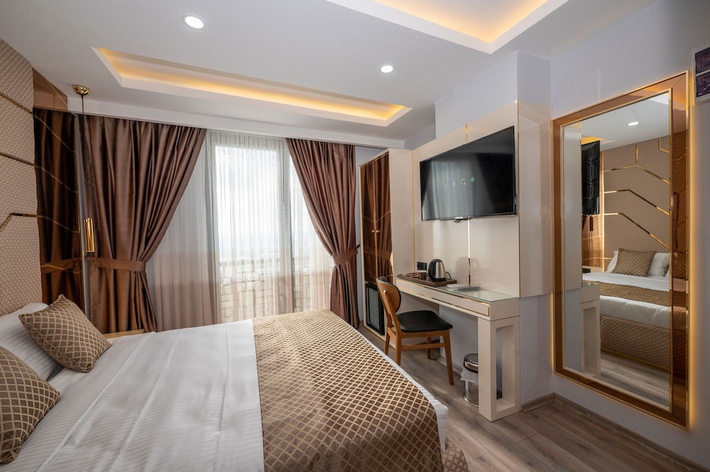 Luxury Airport Hotel 29/48