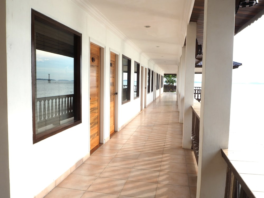 KTM Resort 7/50