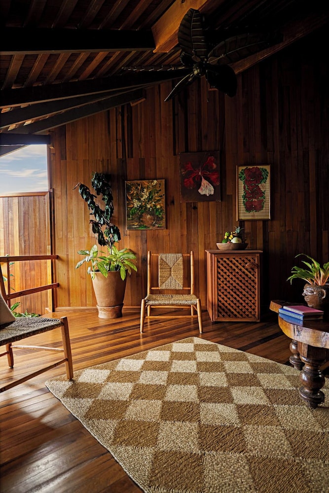 Ladera 6/50