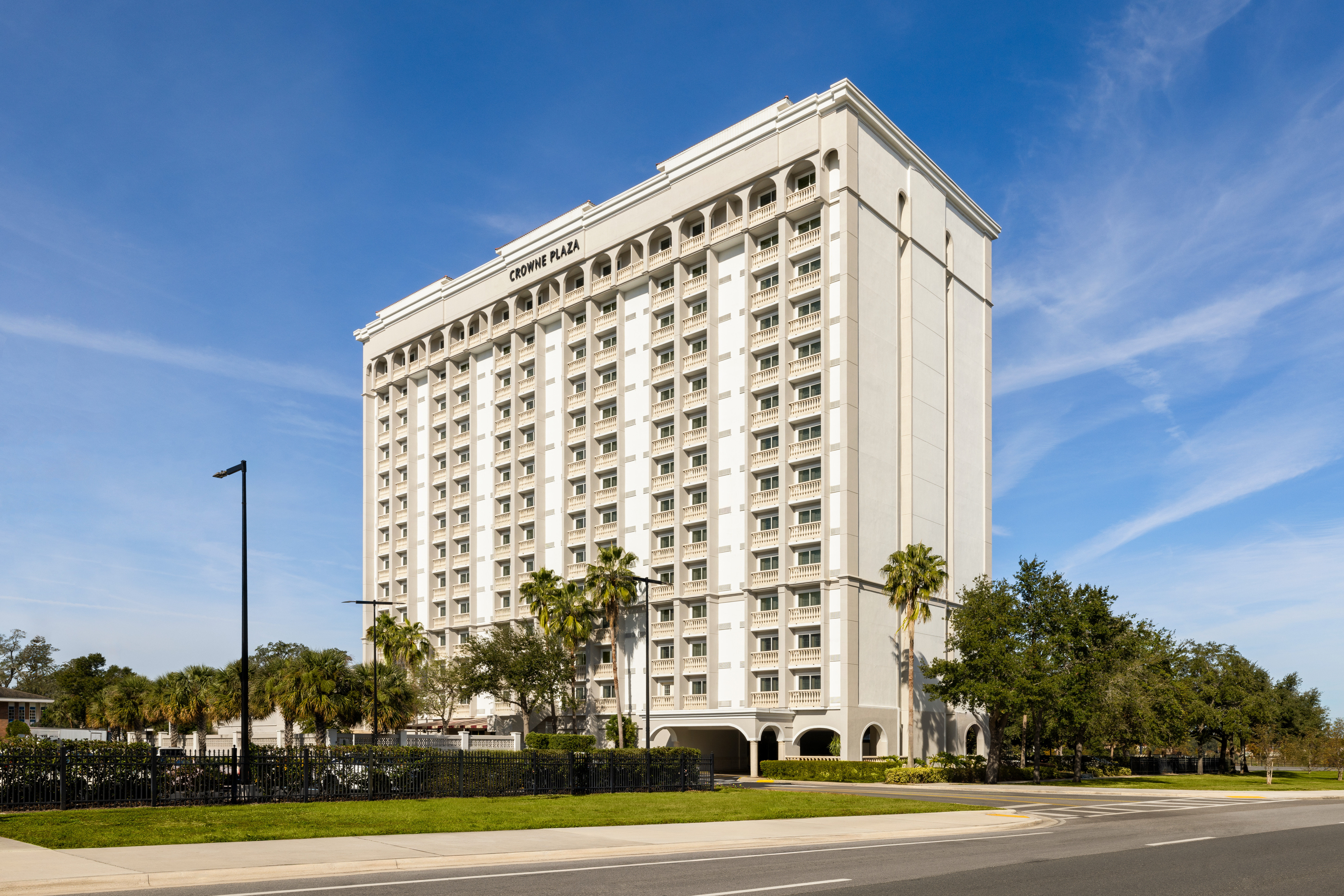 Crowne Plaza Downtown Orlando 7/79