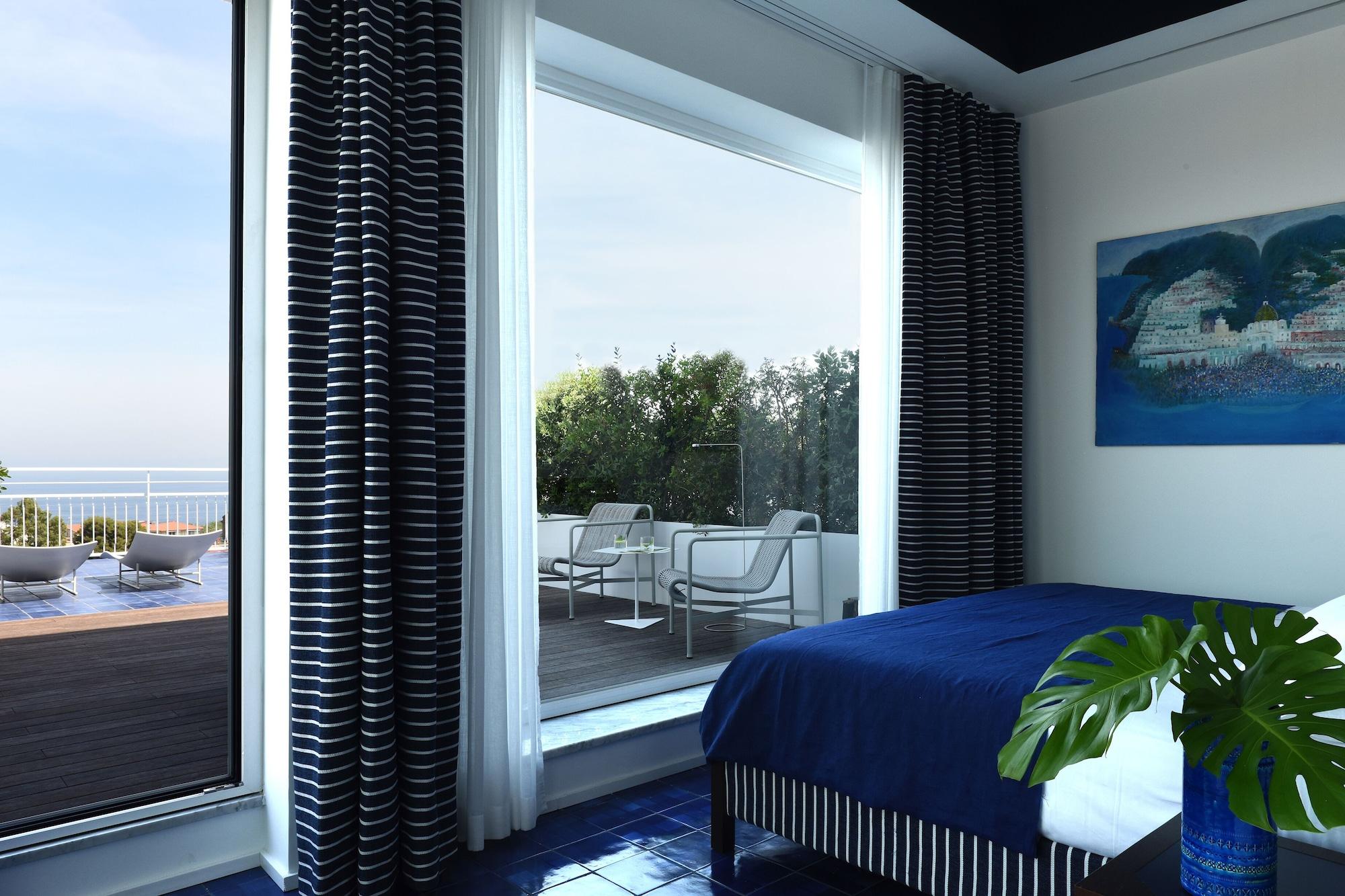 جناح، Grand Hotel Flora Sorrento 2/3