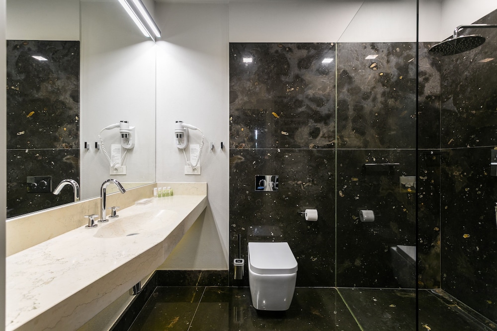 Dada Premium Aparthotel 35/39