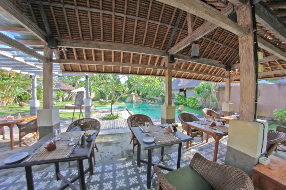 Visakha Sanur 31/50