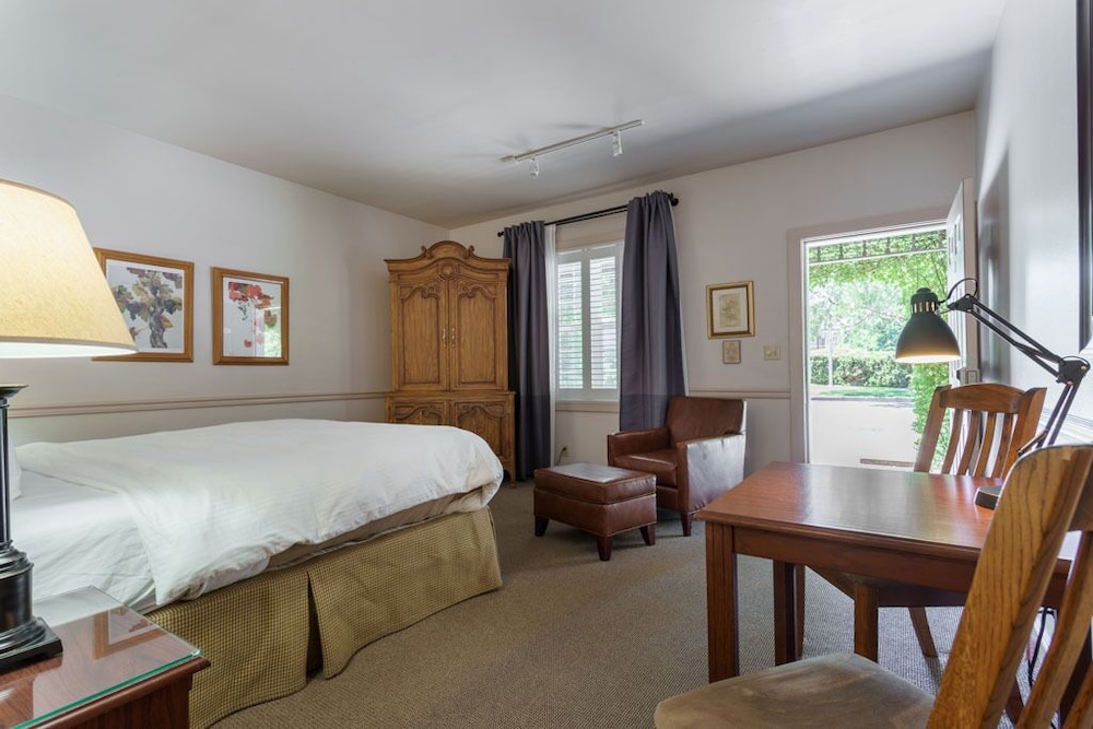 Wine Country Inn 10/43