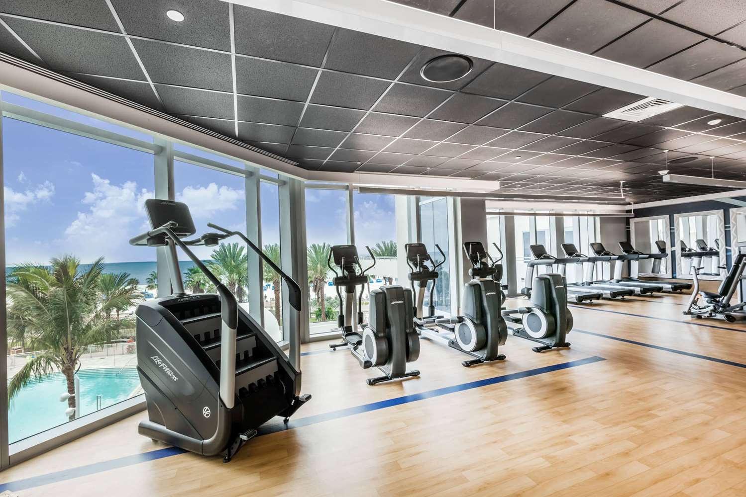 Wyndham Grand Clearwater Beach 24/53