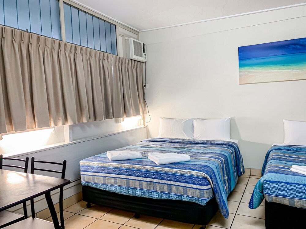 Family, 1 Double and 3 Single Beds