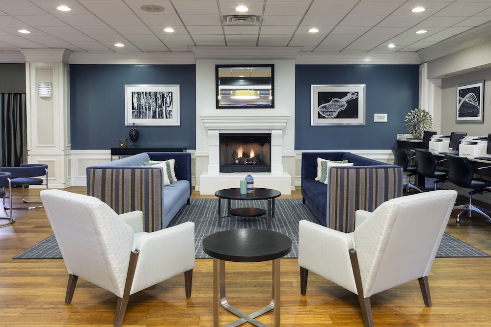Holiday Inn Express Nashville Downtown 54/67