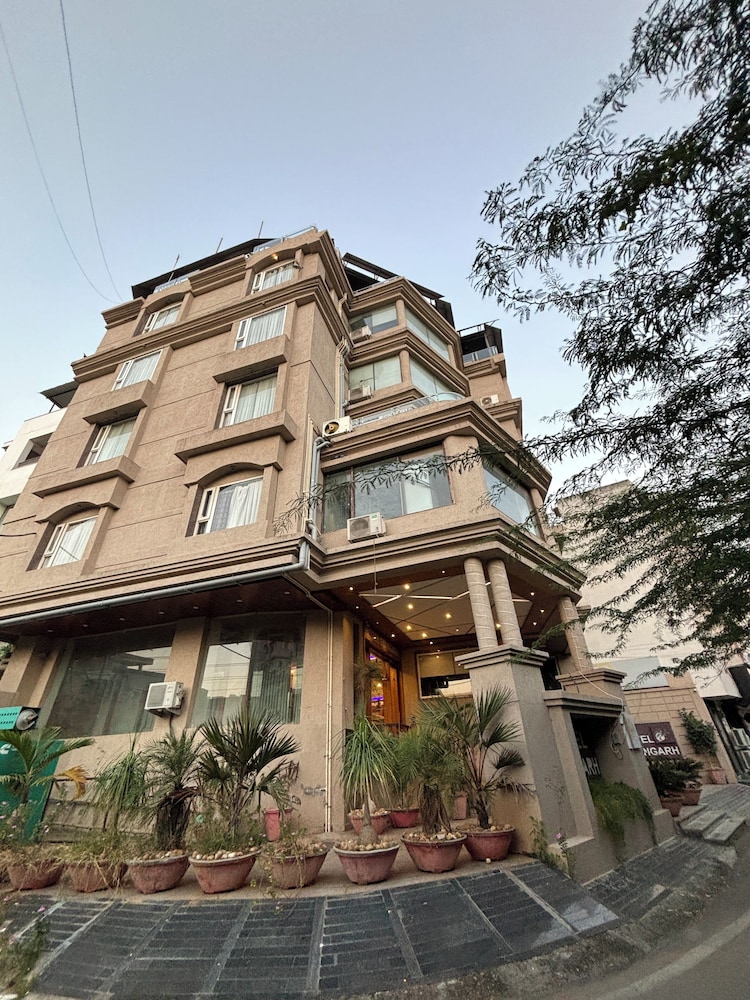 Hotel Gyan Garh Udaipur 4/49