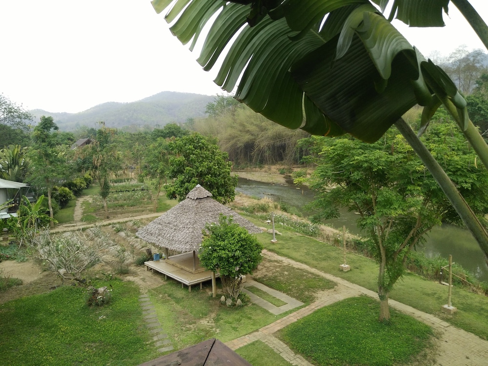 Pai Vimaan Resort 40/50