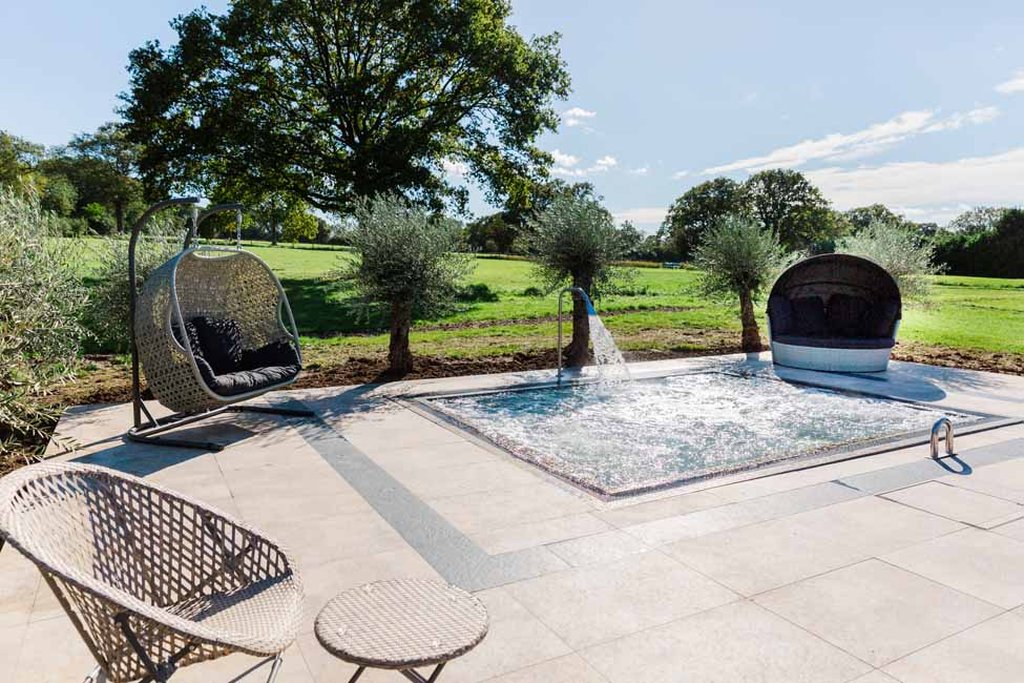 Guildford Manor Hotel & Spa 11/24