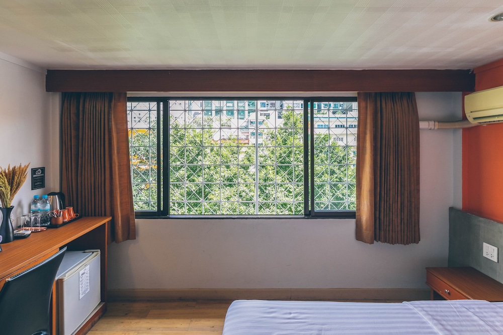 Atlas Bangkok Hotel 13/62